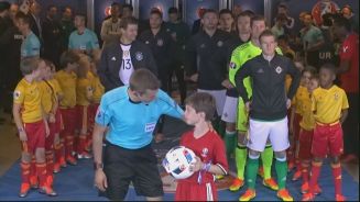 Nah dran: So erlebten die Eskortenkids das EM-Spiel